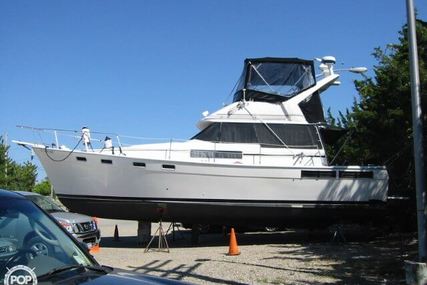 Bayliner 3870 for sale in United States of America for $39,900 (£30,190) Bayliner 3870 for sale in United States of America for $39,900 (£30,190)