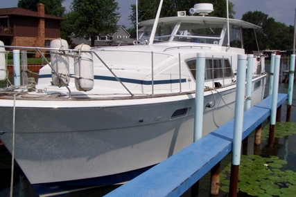 Chris-Craft 410 Commander for sale in United States of America for $24,500 (£19,808)