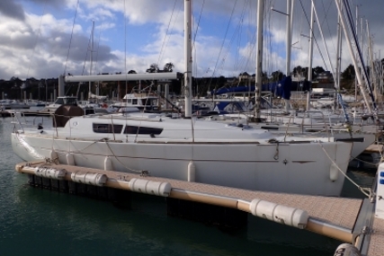 Jeanneau Sun Odyssey 33i for sale in France for €69,000 (£60,442)