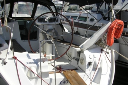 Jeanneau Sun Odyssey 32i for sale in Greece for €40,000 (£35,646)