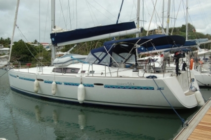 Beneteau Oceanis 54 for sale in France for €210,000 (£184,538)