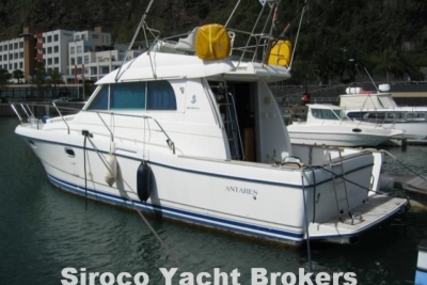 Beneteau Antares 10.80 for sale in Portugal for €95,000 (£83,149)