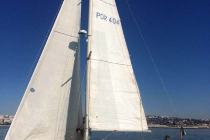 Beneteau First 32 for sale in Portugal for €28,000 (£24,518)