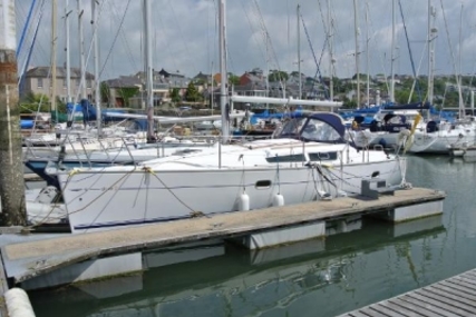 Jeanneau Sun Odyssey 32i for sale in Ireland for €54,950 (£49,077)