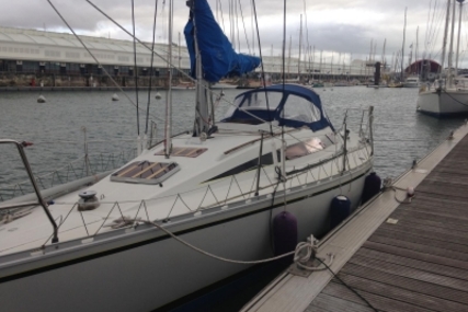 Beneteau First 305 Lifting Keel for sale in France for €30,000 (£26,329)
