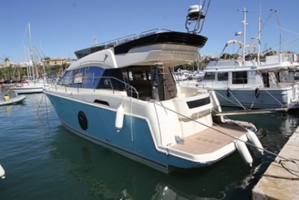 Beneteau MC 4 for sale in France for €449,900 (£394,068)