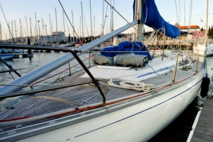 Bavaria Yachts 410 Caribic for sale in Portugal for €49,900 (£44,636)