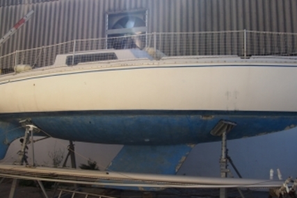Jeanneau Sangria for sale in France for €4,800 (£4,218)