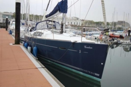 Beneteau Oceanis 43 for sale in Ireland for €109,950 (£95,867)