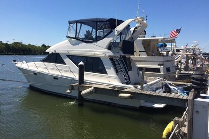 Bayliner 3988 Command Bridge for sale in United States of America for $80,000 (£61,338)