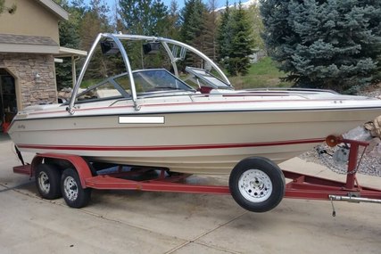 Sea Ray 210 Bow Rider for sale in United States of America for $13,900 (£10,994)