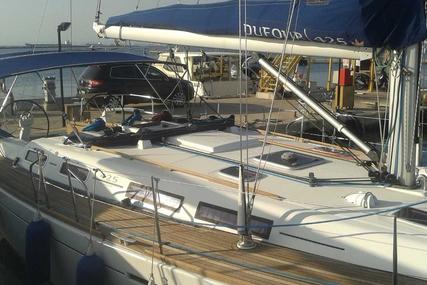 Dufour Yachts 425 GL for sale in Italy for £110,000