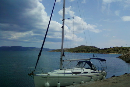 Bavaria Yachts 31 for sale in Greece for £37,500