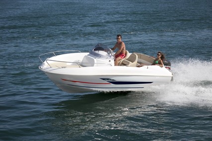 Beneteau Flyer 550 Open for sale in Malta for €10,000 (£8,816)