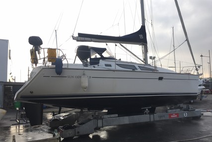 Jeanneau Sun Odyssey 35 Lifting Keel for sale in France for €66,900 (£56,511)