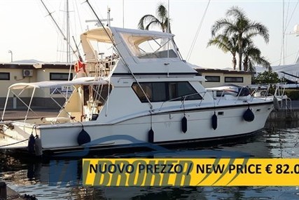 Hatteras 52 for sale in Italy for €82,000 (£69,978)