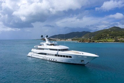 Feadship for sale in United States of America for 54 900 000 € (47 922 068 £)
