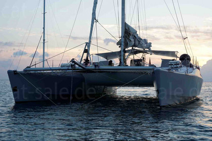 - Advantage 44 for sale in Panama for €185,000 (£166,692)