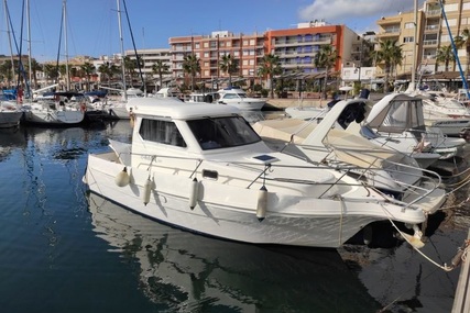 Astinor 840 for sale in Spain for €35,000 (£30,116)