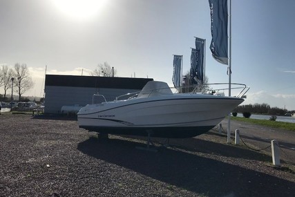 Jeanneau Cap Camarat 7.5 Cc for sale in France for €43,000 (£35,972)