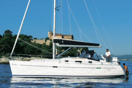 Beneteau Oceanis 343 Clipper for sale in Spain for €65,000 (£58,549)