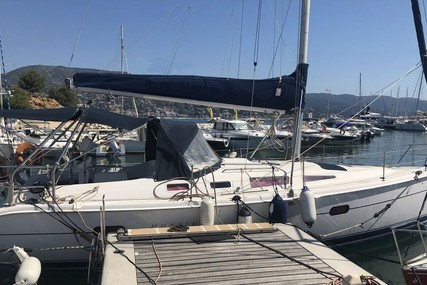 Hunter 36 for sale in France for €49,000 (£44,093)