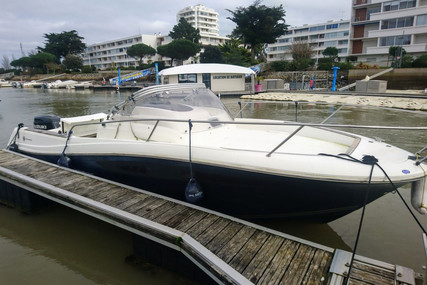 Jeanneau Cap Camarat 7.5 WA for sale in France for €35,000 (£29,280)
