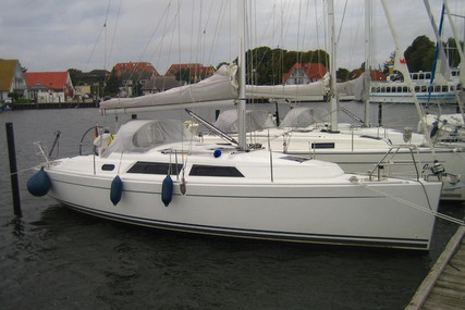 Hanse 325 for sale in Germany for €64,000 (£54,427)