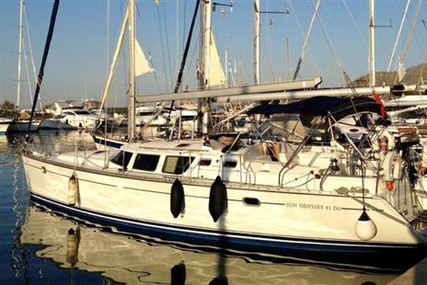 Jeanneau Sun Odyssey 43 DS for sale in Spain for €80,000 (£70,307)