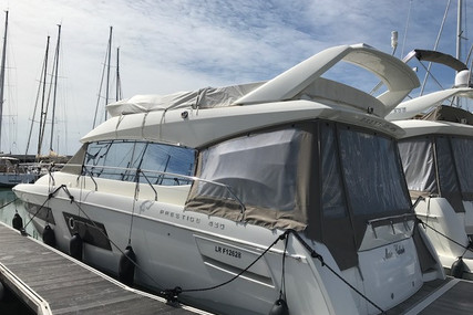 Prestige 450 for sale in France for €379,000 (£341,386)