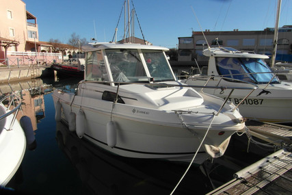 Jeanneau Merry Fisher 580 for sale in France for €12,300 (£10,844)
