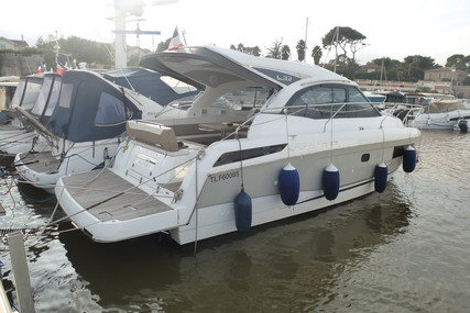 Jeanneau Leader 33 for sale in France for €199,000 (£179,404)