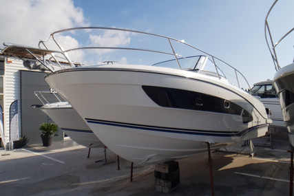 Jeanneau Cap Camarat 10.5 WA for sale in France for €219,000 (£192,269)