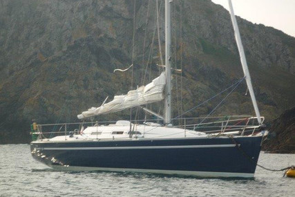 Elan 37 for sale in France for €59,000 (£49,395)