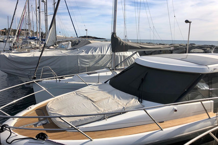 Jeanneau NC 11 for sale in France for €149,000 (£133,610)