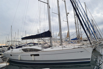 Jeanneau Sun Odyssey 45 DS for sale in France for €149,000 (£133,610)