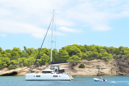 Lagoon 42 for sale in Greece for €420,000 (£370,282)