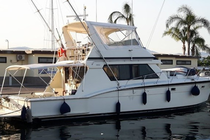 Hatteras 52 for sale in Italy for €88,000 (£79,266)