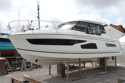 Jeanneau Merry Fisher 1095 for sale in United Kingdom for £163,500 Jeanneau Merry Fisher 1095 for sale in United Kingdom for £163,500