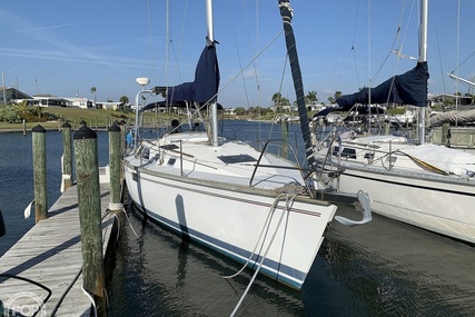 Hunter Legend 35.5 for sale in United States of America for $28,000 (£22,684)