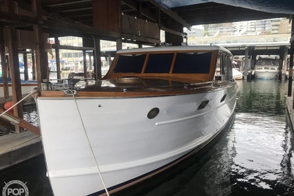 Chris-Craft Deluxe Enclosed Cruiser for sale in United States of America for $59,900 (£46,999) Chris-Craft Deluxe Enclosed Cruiser for sale in United States of America for $59,900 (£46,999)