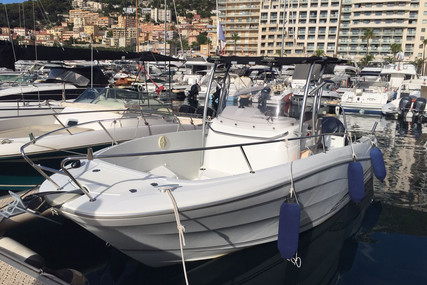 Jeanneau Cap Camarat 7.5 Cc for sale in France for €37,500 (£32,861)