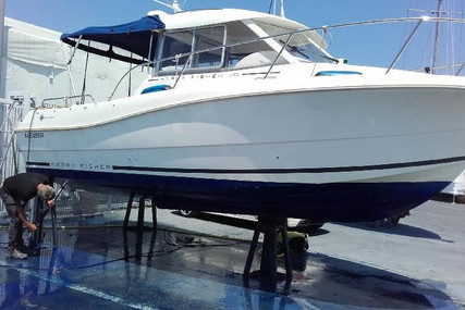 Jeanneau Merry Fisher 725 for sale in France for €32,000 (£28,472)