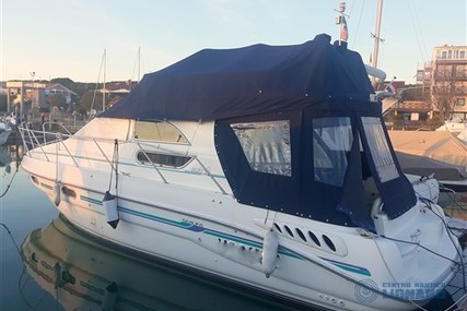 Sealine 33 Fly for sale in Italy for €86,000 (£77,465) Sealine 33 Fly for sale in Italy for €86,000 (£77,465)