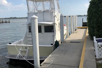 Chris-Craft Commander 36 for sale in United States of America for $44,500 (£35,646)