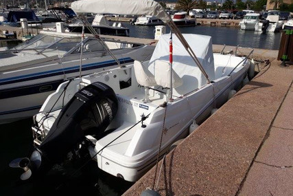 Jeanneau Cap Camarat 6.5 WA for sale in France for €28,000 (£25,093)
