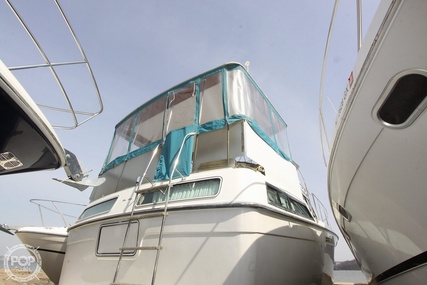 Chris-Craft 372 Catalina for sale in United States of America for $24,900 (£20,085)