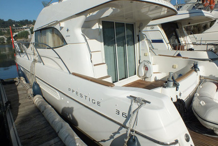 Prestige 36 for sale in Portugal for €110,000 (£98,581)