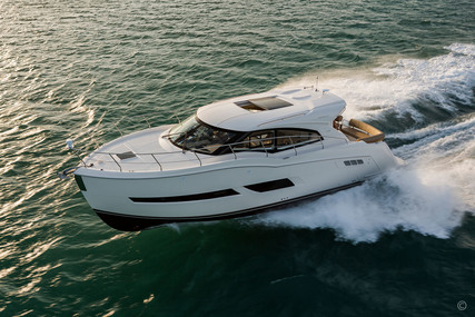 Carver C43 Coupe for sale in United Kingdom for $720,970 (£572,003)