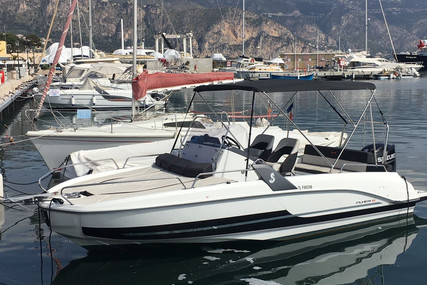 Beneteau Flyer 6.6 Sundeck for sale in France for €45,000 (£40,485)